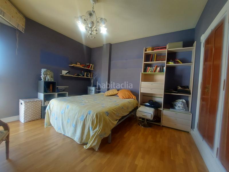 Foto 90d11948-871e-4c06-8656-8a00f8564e2f. Maison avec chauffage parking piscine dans Avenida Madrid Logroño