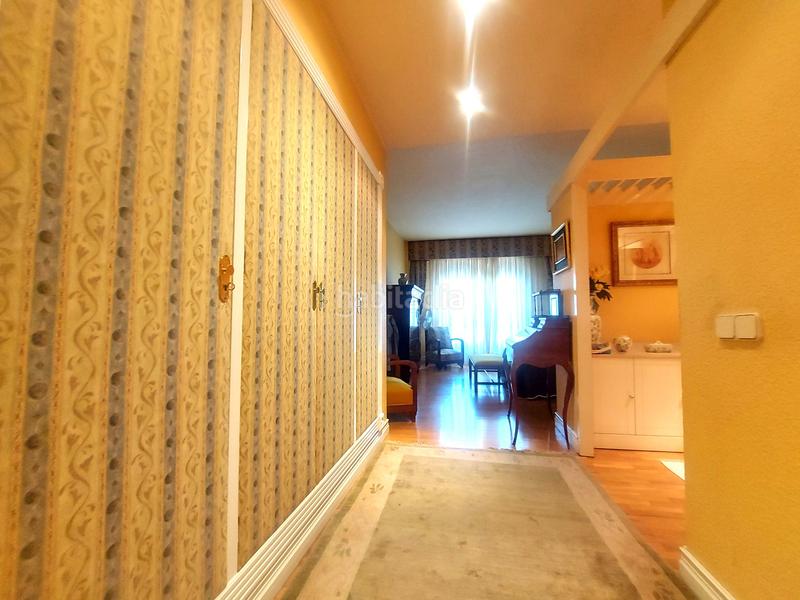 Foto a589587a-9a86-4e8b-aae1-f667e3129b40. Maison avec chauffage parking piscine dans Avenida Madrid Logroño