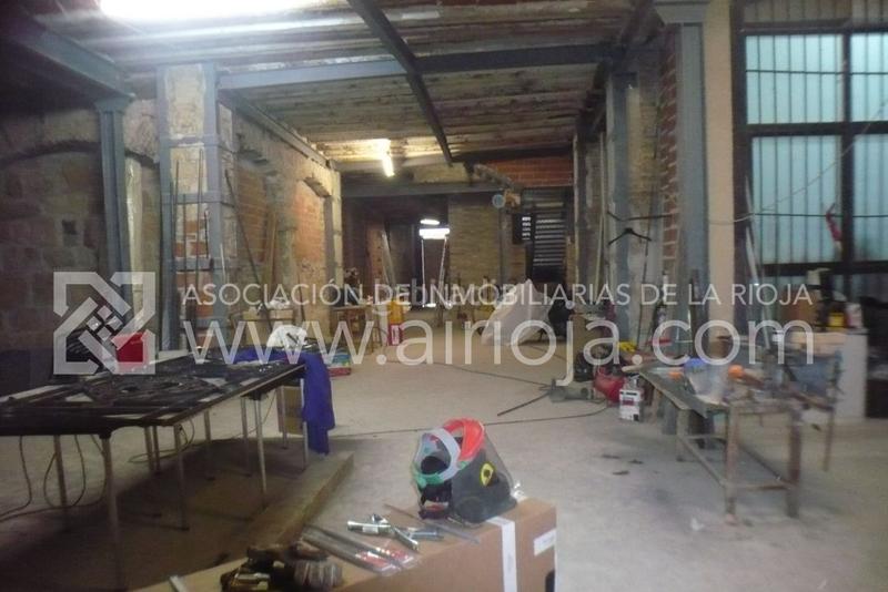 Foto 42a5e0d9-b389-4d4c-b801-eba439a1e65e. Location local commercial dans Casco Antiguo Logroño