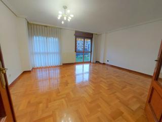 Miete Etagenwohnung  Logroño - barrera. Zona san adrián en logroño. piso 4 habitaciones, 2 baños. cocina