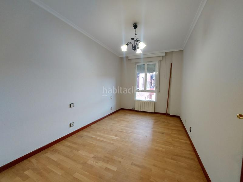 Foto 2bd26b2e-ba5e-41e5-85f0-4f93bed587d1. Location appartement avec chauffage parking piscine dans Logroño