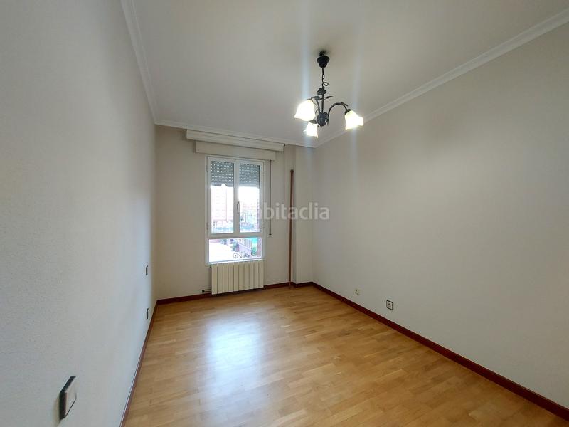 Foto dd6a58dd-ff99-4554-9df2-3b71ebcb98a7. Location appartement avec chauffage parking piscine dans Logroño