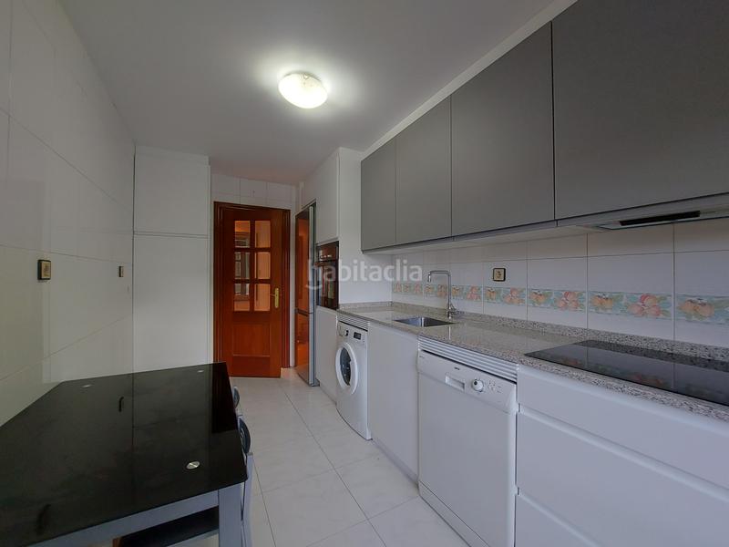 Foto f7d91ade-f002-4b40-ae69-b05d88d7793b. Location appartement avec chauffage parking piscine dans Logroño
