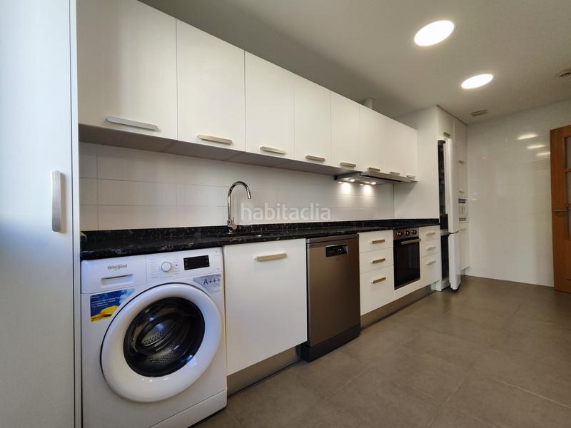 Foto 37a8e1b8-0a53-4c64-a46d-006088f4c87d. Pis amb calefacció aparcament piscina a La Cava - Fardachón Logroño