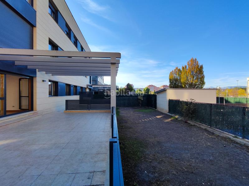 Foto 967fd177-a8d3-4d5b-b143-7ec35316f13a. Pis amb calefacció aparcament piscina a La Cava - Fardachón Logroño