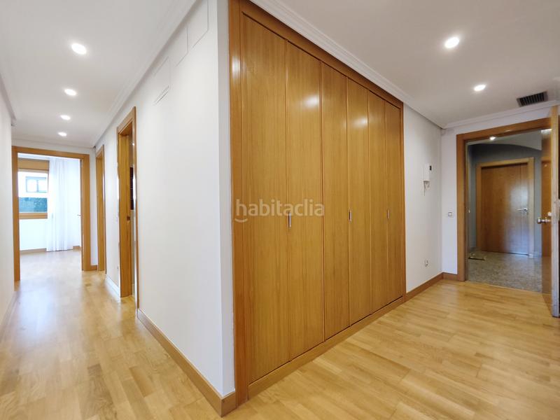 Foto e382eb0c-c9f4-4e0f-9e2e-4ec03e2e5ee2. Pis amb calefacció aparcament piscina a La Cava - Fardachón Logroño