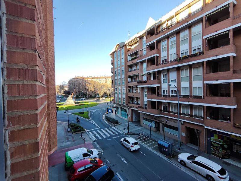 Foto b56f3fa9-83cf-473f-b752-584d4b592599. Pis amb calefacció a Juzgados Logroño