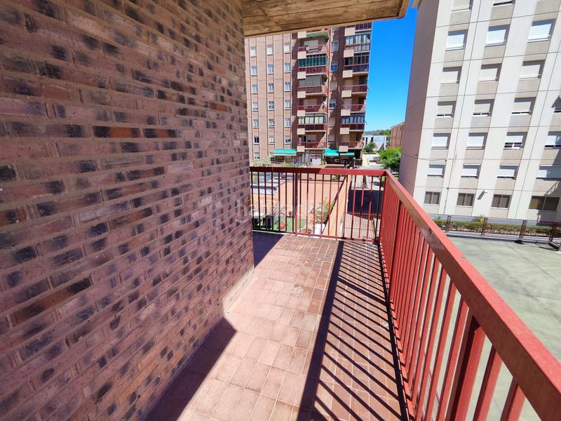 Foto 2b3b4870-b672-44f0-a2b4-318eb2a936e8. Pis amb calefacció aparcament a Residencia Logroño