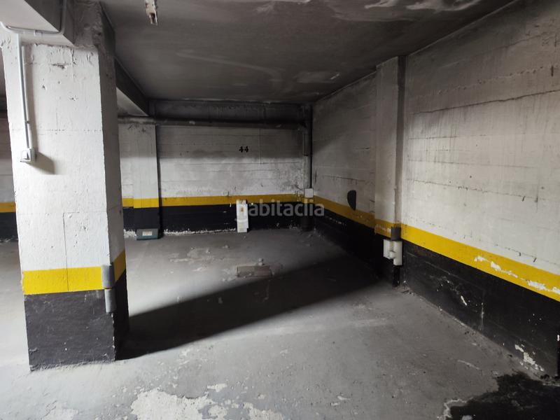 Foto f7bf3a83-d665-4e51-813f-dae244d75c92. Pis amb calefacció aparcament a Residencia Logroño