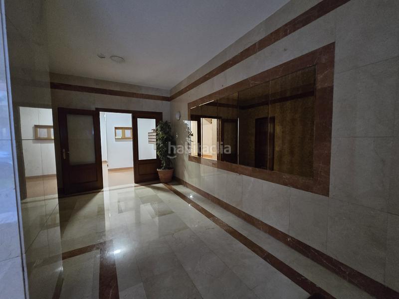 Foto c83eafc8-3d96-4f43-9cf2-e8e6b81c98a6. Location appartement avec chauffage parking piscine dans Logroño