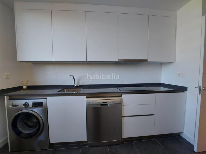 Foto c303cae8-ee38-4344-9c61-f1585f2de623. Location appartement avec chauffage parking piscine dans Logroño