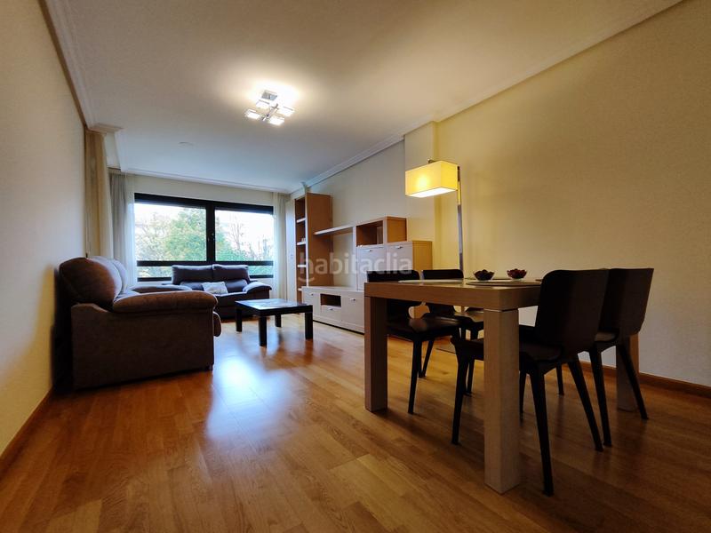 Foto 64e48ec2-4a6a-482f-8eb0-8c13b120e5b1. Pis amb calefacció aparcament piscina a La Cava - Fardachón Logroño