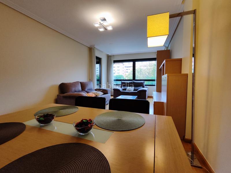 Foto 67d13d65-4311-4b32-baa6-fc148452d78b. Pis amb calefacció aparcament piscina a La Cava - Fardachón Logroño