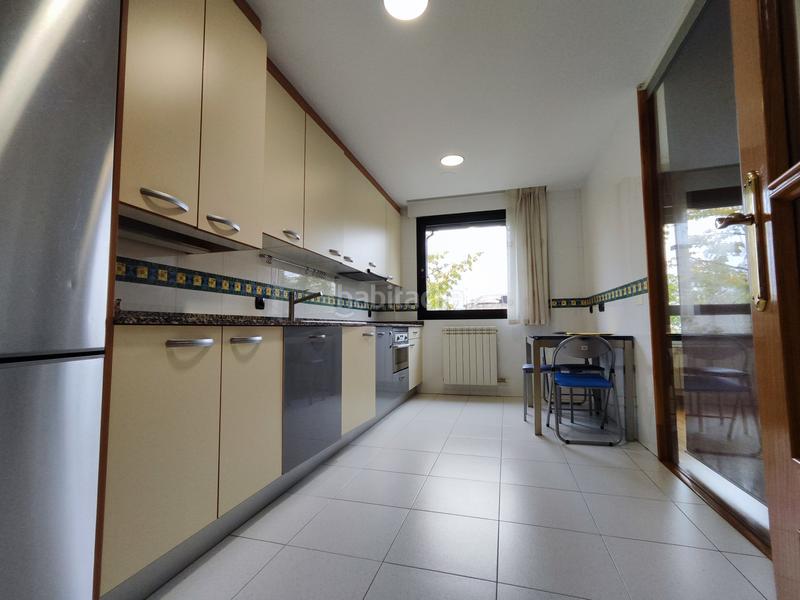 Foto f6dc211f-b31e-46b2-97ff-653389804ed1. Pis amb calefacció aparcament piscina a La Cava - Fardachón Logroño