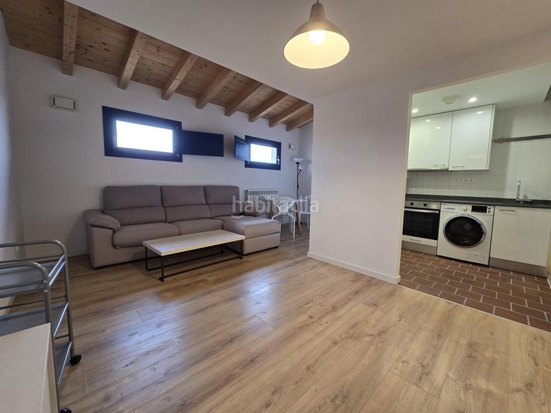 Foto 3c7be80f-bd9f-42d8-9bb1-bd0513bbc577. Alquiler piso apartamento de 2 dormitorios en calle bretón de los herreros . en Logroño