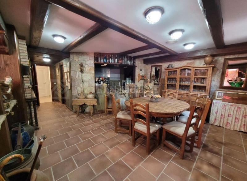 Foto 974fdd28-98a4-4239-af31-5bdd9ea1eb6c. Maison jumelée avec chauffage parking piscine dans Avenida Madrid Logroño