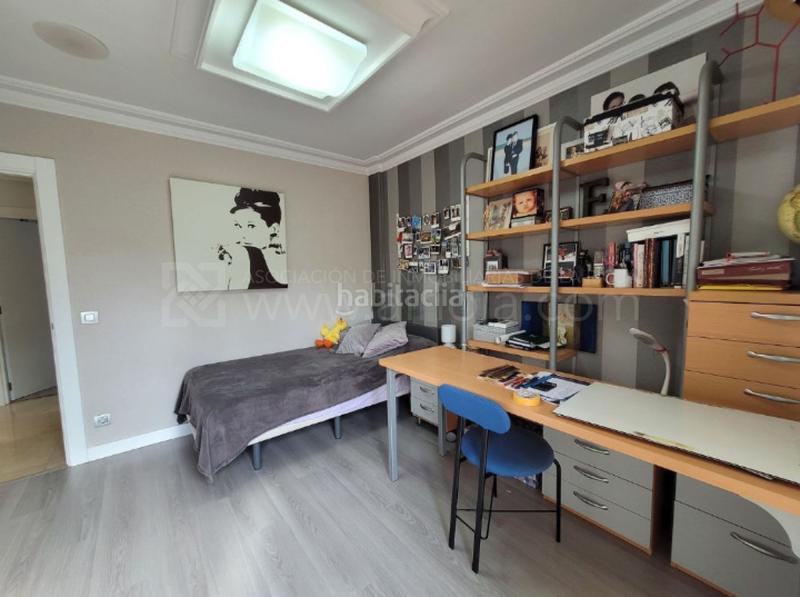 Foto d33739ad-8f5b-41bc-a5ea-2fe9979ba3b0. Maison jumelée avec chauffage parking piscine dans Avenida Madrid Logroño