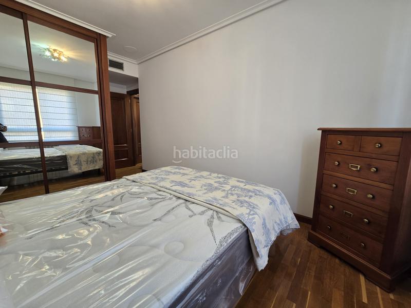 Foto 14f8a7ba-1bc1-4302-b53d-a24c7d144189. Rent flat with heating parking pool in Cascajos - Piqueras Logroño