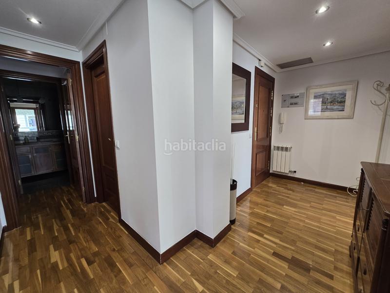 Foto 4682ba27-a880-4014-a2d6-08a077d64d5d. Rent flat with heating parking pool in Cascajos - Piqueras Logroño