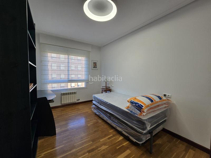 Foto 6ea06578-168e-4a93-b7db-b1d49b8c8bc9. Rent flat with heating parking pool in Cascajos - Piqueras Logroño