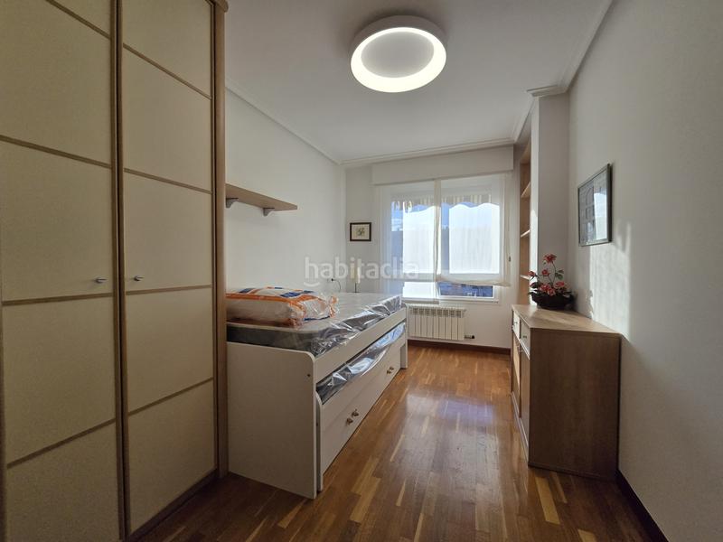 Foto 855ade79-26bf-4757-834c-beba5f0c8989. Rent flat with heating parking pool in Cascajos - Piqueras Logroño