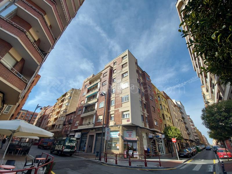 Foto e4424dca-9192-40c3-9564-007c222765ea. Appartamento con riscaldamento in Jesuitas Logroño