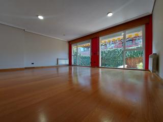 Maison  Logroño - salustiano olozaga. Chalet adosado a pocos metros de vara de rey , en logroño .