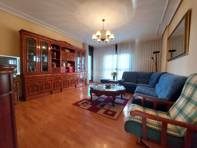 Foto 42900e13-29dd-4e57-af22-3c6332bf0ee7. Pis amb calefacció aparcament a Cascajos - Piqueras Logroño