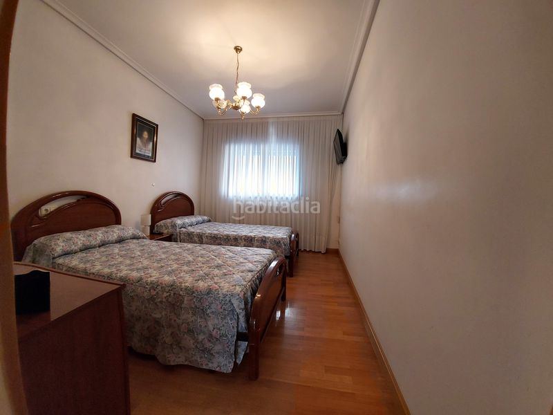 Foto e7c45d5d-bbc5-496e-9b59-1a2011438626. Pis amb calefacció aparcament a Cascajos - Piqueras Logroño