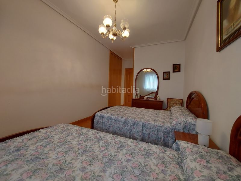 Foto ff9e65aa-ec84-4422-afd7-5b0e47615b45. Pis amb calefacció aparcament a Cascajos - Piqueras Logroño