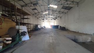 Affitto Capannone industriale  Oyón-oion - carretera de logroño. Nave aislada primera línea con  muelle de carga y mucho terreno