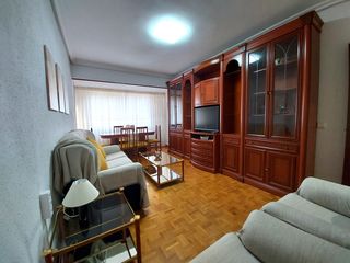 Alquiler Piso  Logroño - padre marín. Impecable piso de 3 habitaciones en la zona de ayuntamiento de l