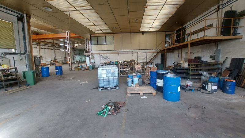 Foto b2a4f5d2-1ebd-438c-9dc5-e0ff09c46c88. Lloguer nau industrial a La Portalada - Varea Logroño