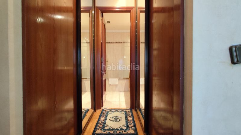 Foto 8035746a-501b-4843-8385-90c99d4bd7e3. Casa amb calefacció piscina a Avenida Madrid Logroño
