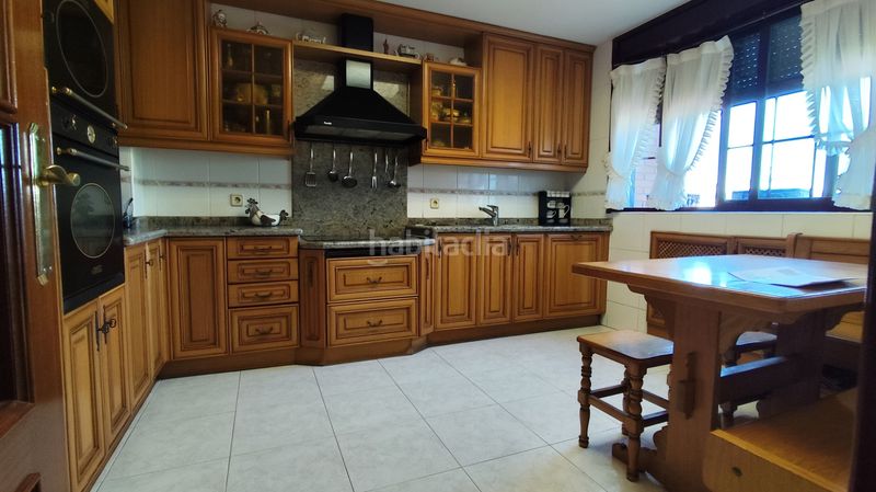 Foto a8942652-e858-490f-8e20-5bf88b838067. Casa amb calefacció piscina a Avenida Madrid Logroño