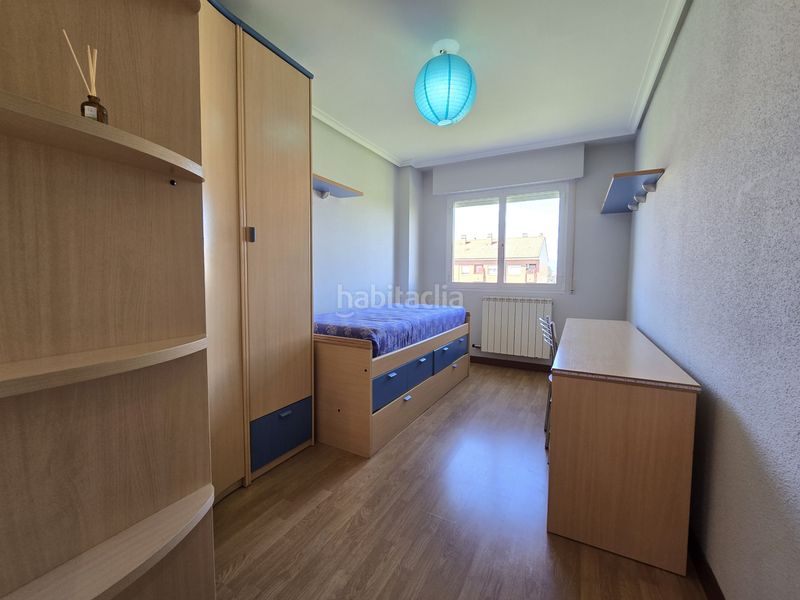 Foto 56e8ad2e-55c2-4756-addf-4d0fccb014d1. Pis amb calefacció aparcament a Portillejo - Valdegastea Logroño