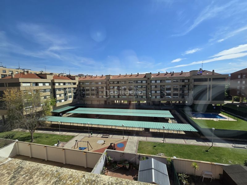 Foto a59f8ed9-b202-4af7-88f5-541024d0df01. Pis amb calefacció aparcament a Portillejo - Valdegastea Logroño