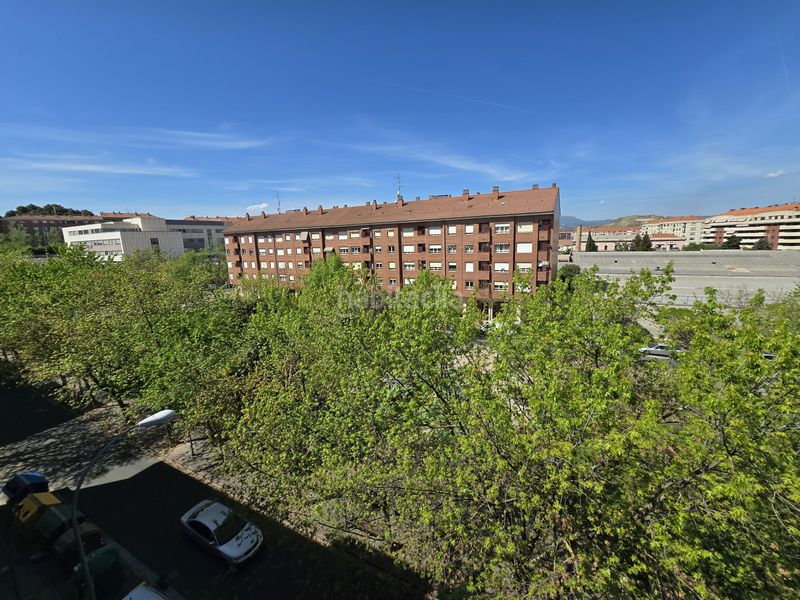 Foto fd4758ae-7c97-4fd1-bbfe-4b037d135d36. Pis amb calefacció aparcament a Portillejo - Valdegastea Logroño
