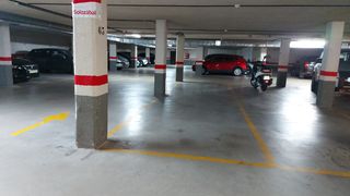 Aparcament cotxe a Logroño - Serradero