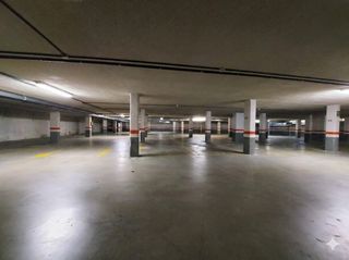 Aparcament cotxe a Logroño - Serradero