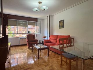 Pis  Duques de nájera. Piso de 3 habitaciones y 2 baños en el centro de logroño