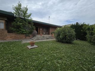 Maison  Lardero - las acedas. Exclusiva casa independiente en venta en urbanización cerrada en