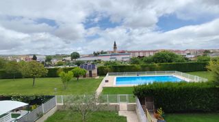 House  Oyon - juntas generales. Magnifico unifamiliar en venta con una zona comunitaria muy gran