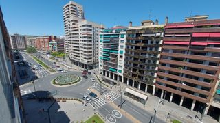 Flat  Logroño - gran vía juan carlos i. Magnifico piso de 4 dormitorios con excelentes vistas en gran vi