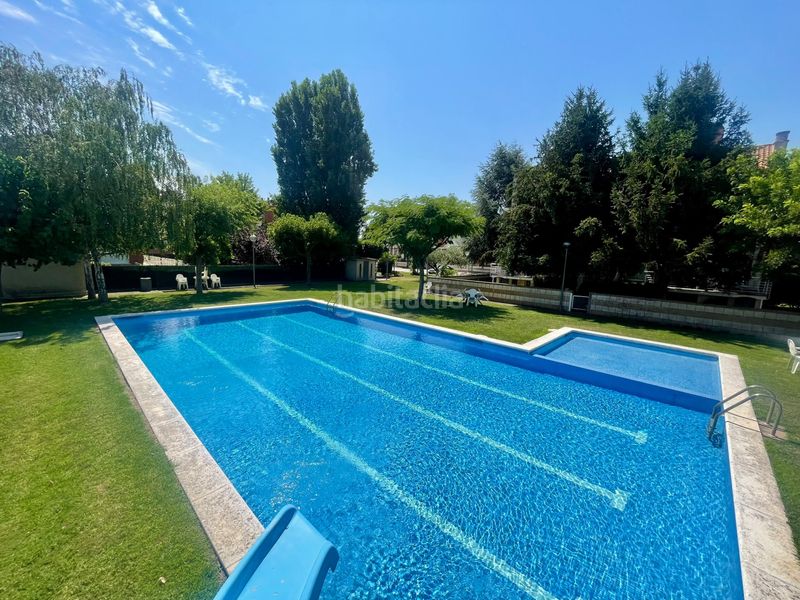 Foto 6175ae95-5e8b-4650-a00b-ccf2e647102b. Casa amb calefacció aparcament piscina a Avenida Madrid Logroño