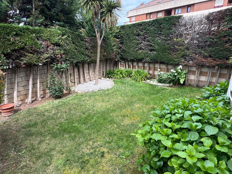 Foto 685a2118-9344-4797-b602-217b2d7b1953. Casa amb calefacció aparcament piscina a Avenida Madrid Logroño