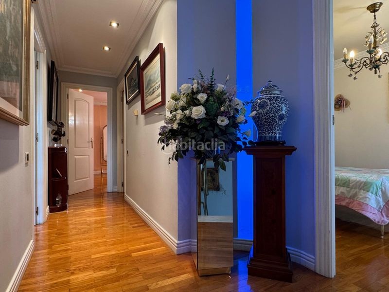Foto aafa5994-f3a1-4ebe-9855-46550d821569. Casa amb calefacció aparcament piscina a Avenida Madrid Logroño