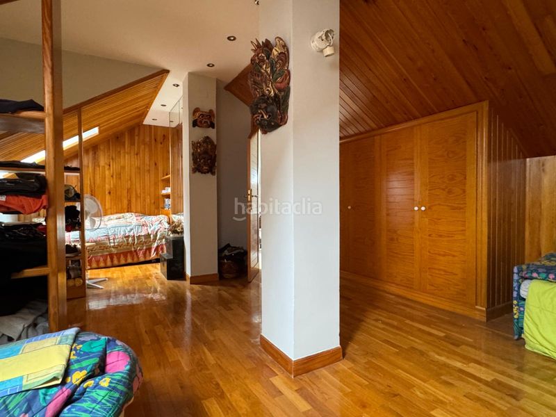 Foto d156d416-9ed1-4db1-8b73-7954314b8846. Casa amb calefacció aparcament piscina a Avenida Madrid Logroño