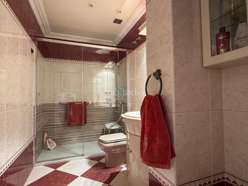 Foto db50a0ba-c5bb-45ac-89b4-a5d04234dff4. Casa amb calefacció aparcament piscina a Avenida Madrid Logroño