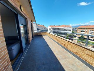 Àtic  Logroño - parque de los lirios. Excelente ático con terraza de 20 m2, garaje y trastero en la zo